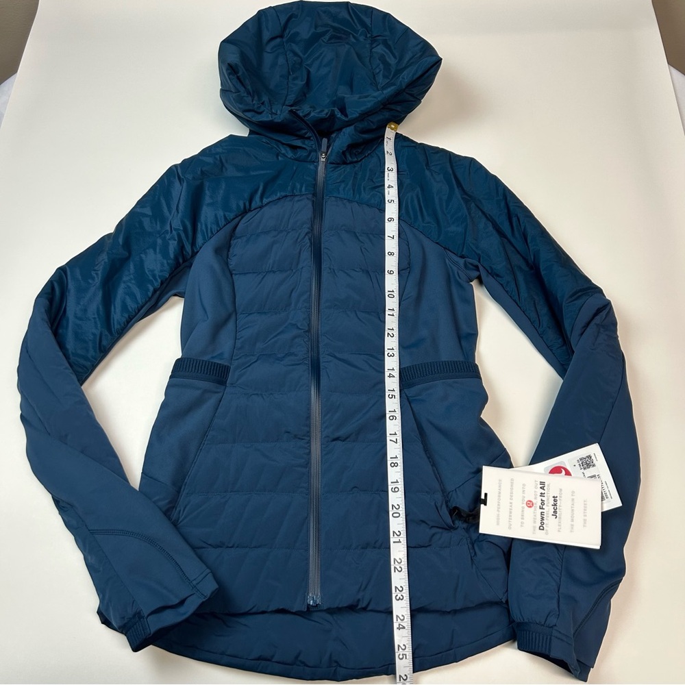 Lululemon Women’s Running Jacket Size 4 Blue NWT